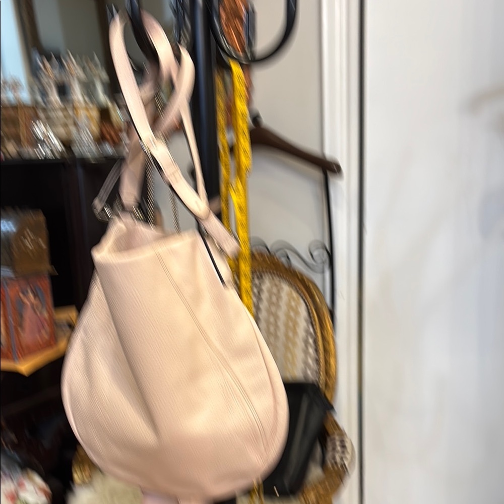 calvin klein pink Cream Hobo Bag Soft Unstructured Design. Cross body